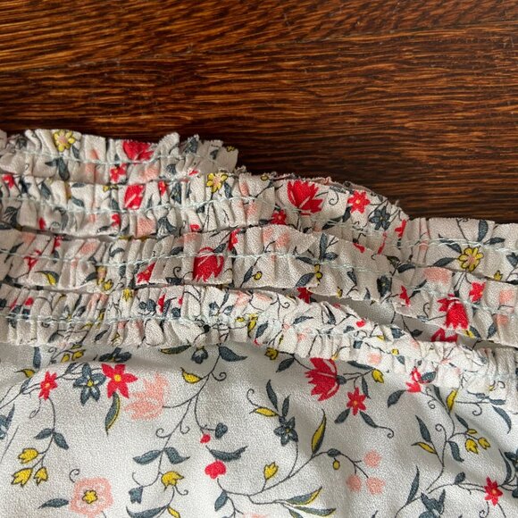 Chloe Floral Shorts Romper - Picture 4 of 5